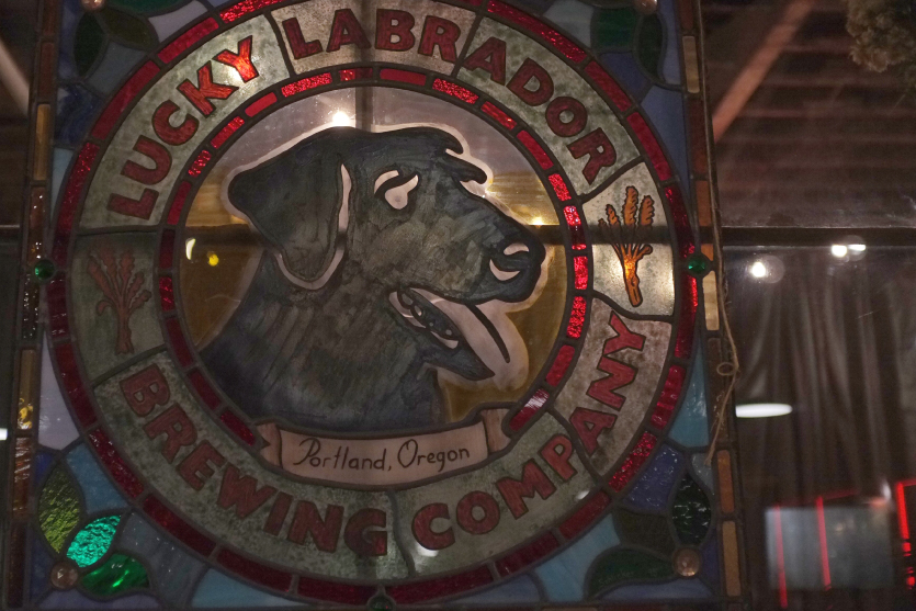 Lucky Labrador Brewing Company sign.